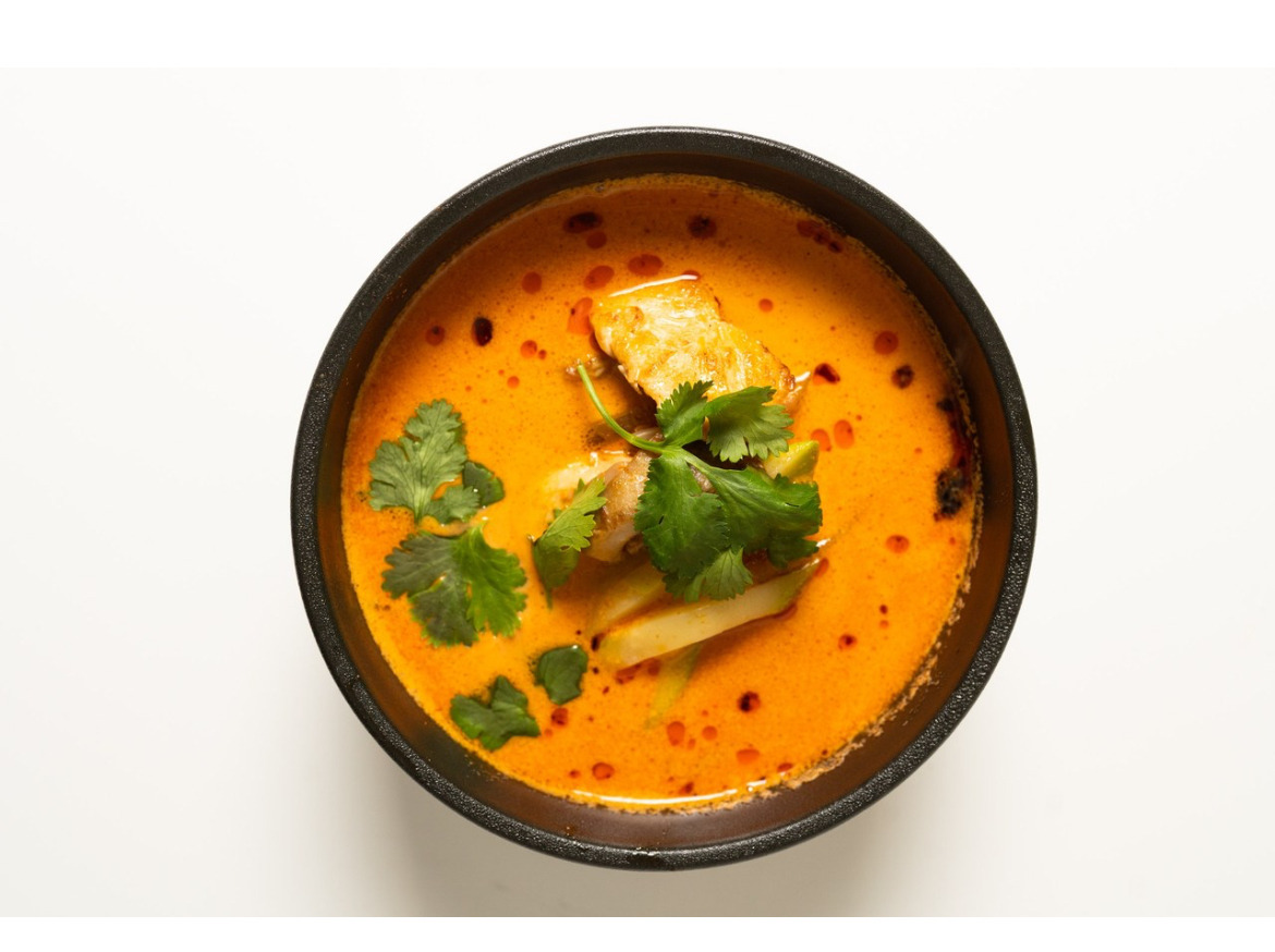 Фото Острый тайский суп на кокосовом молоке